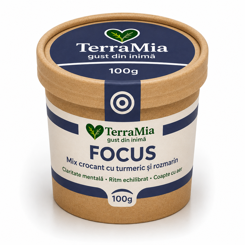 Produs TerraMia Focus, mix crocant din semințe coapte, turmeric, rozmarin, cânepă și susan, ambalat în bol kraft de 100 g.